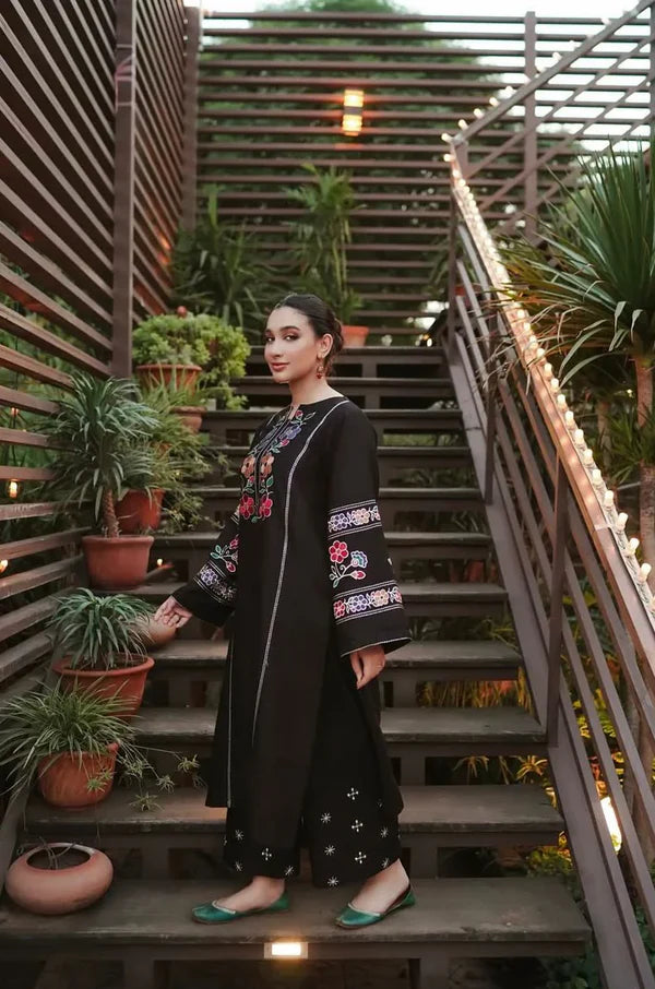 Kanwal Embroidery long Lenth